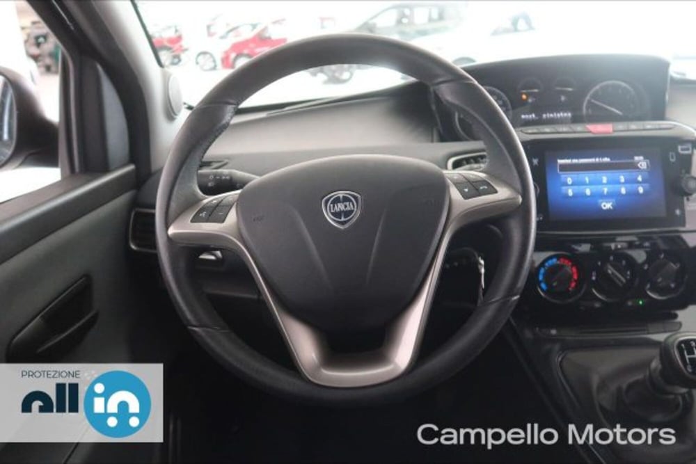 Lancia Ypsilon usata a Venezia (8)