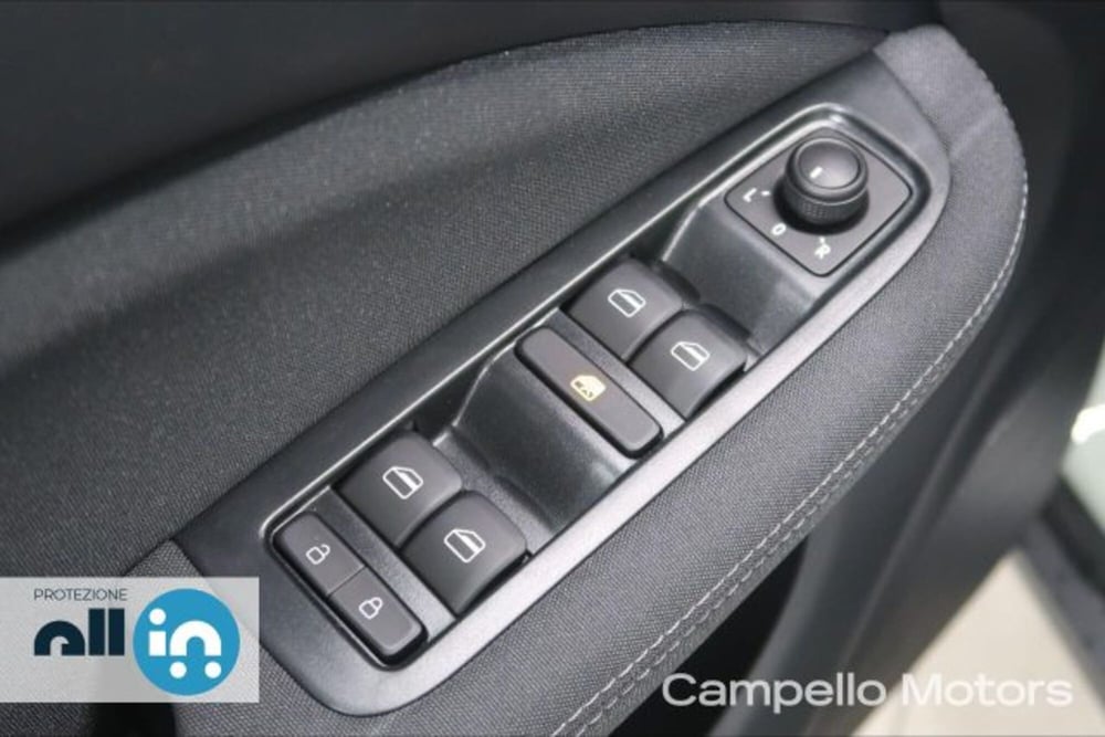 Leapmotor T03 nuova a Venezia (15)