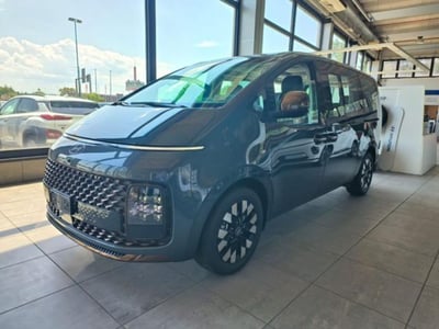 Hyundai Staria 1.6 hev Luxury 2wd auto nuova a Reggio nell&#039;Emilia