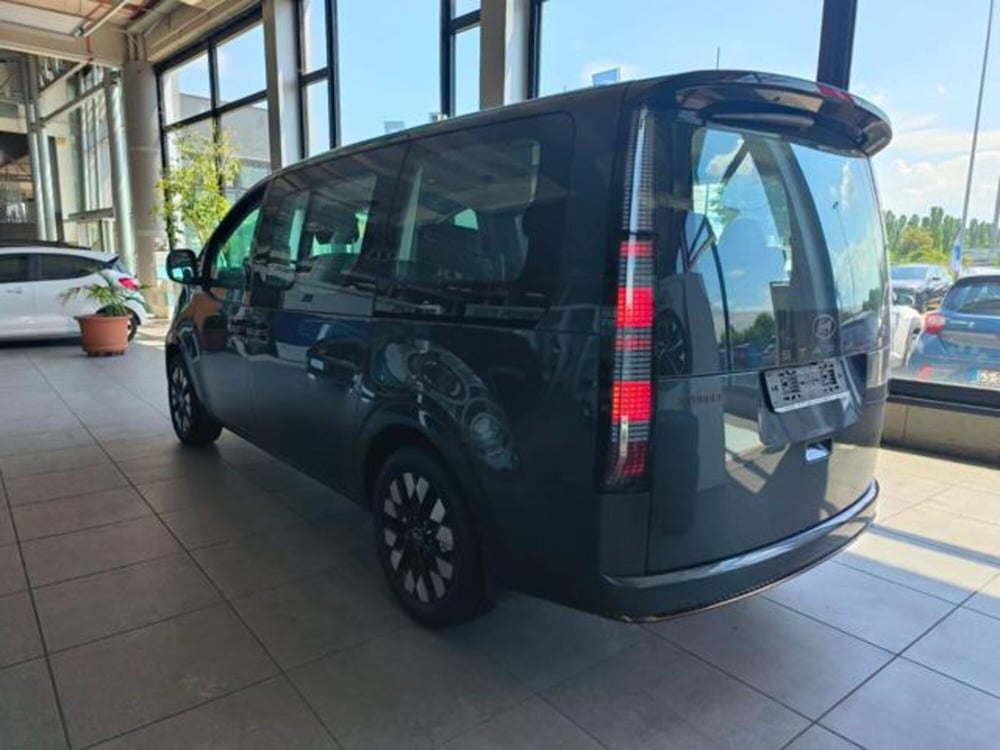 Hyundai Staria nuova a Reggio Emilia (5)