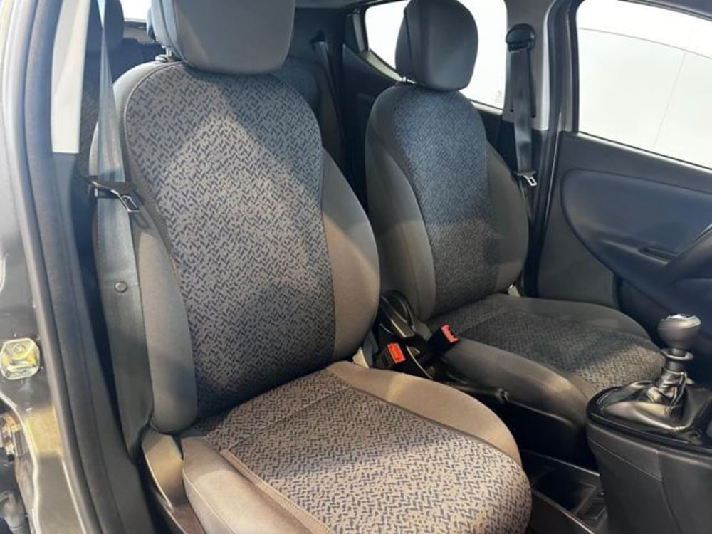Lancia Ypsilon usata a Reggio Emilia (11)