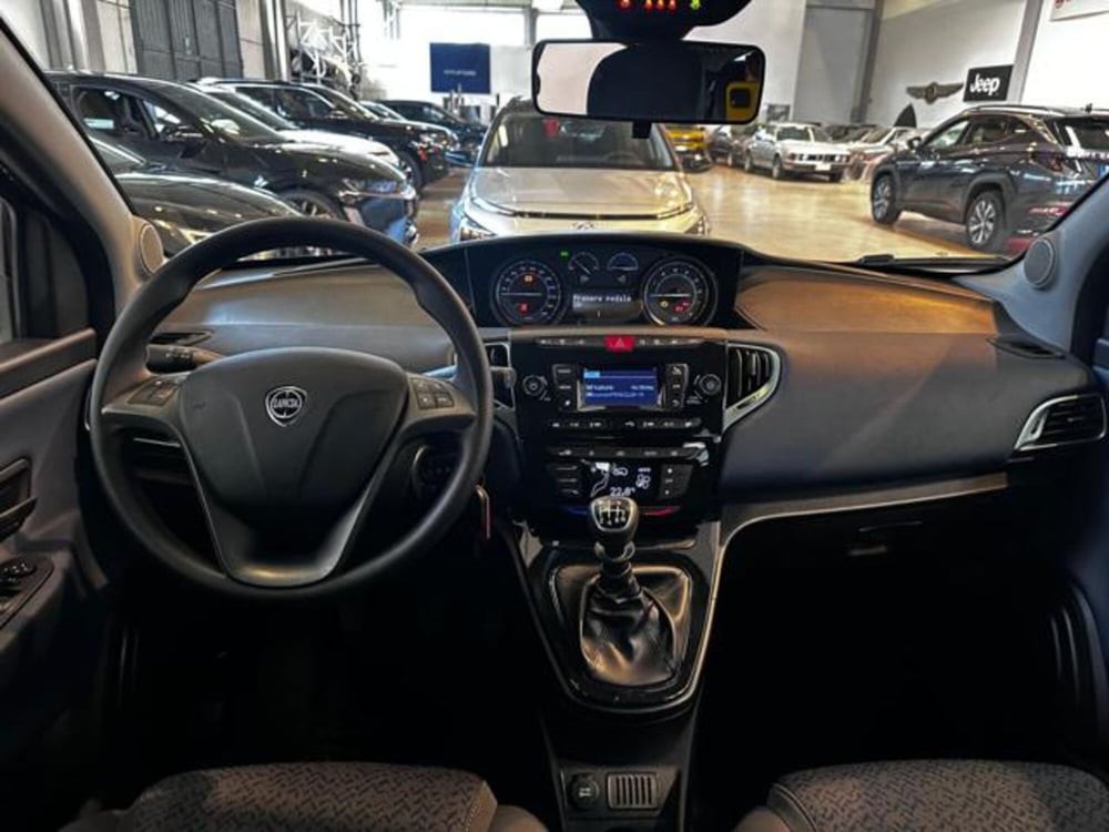 Lancia Ypsilon usata a Reggio Emilia (14)