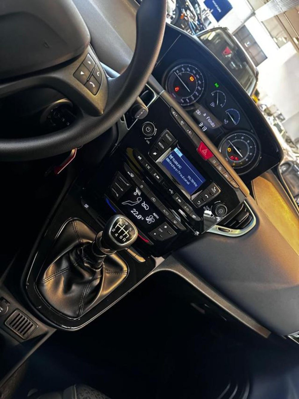 Lancia Ypsilon usata a Reggio Emilia (16)