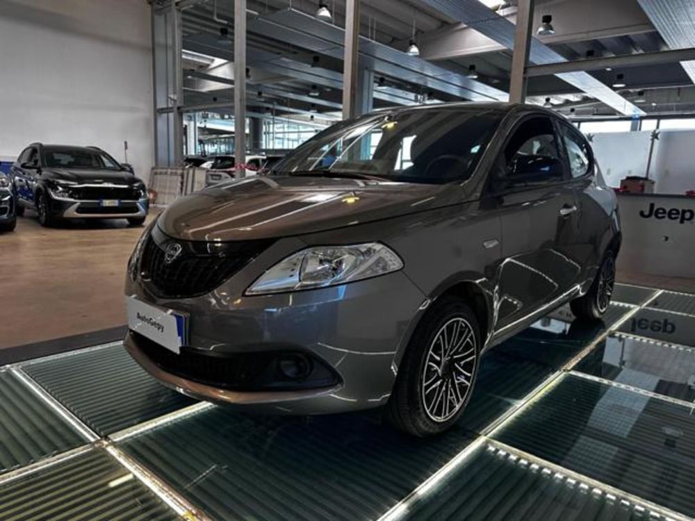 Lancia Ypsilon usata a Reggio Emilia (3)