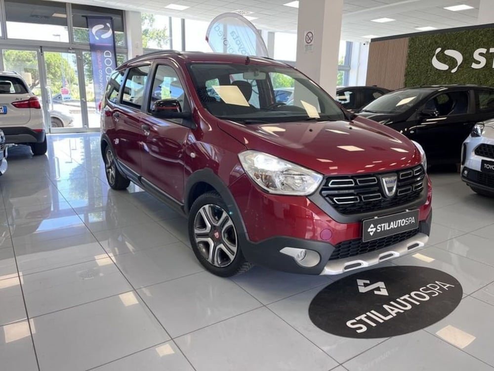 Dacia Lodgy usata a Prato (3)