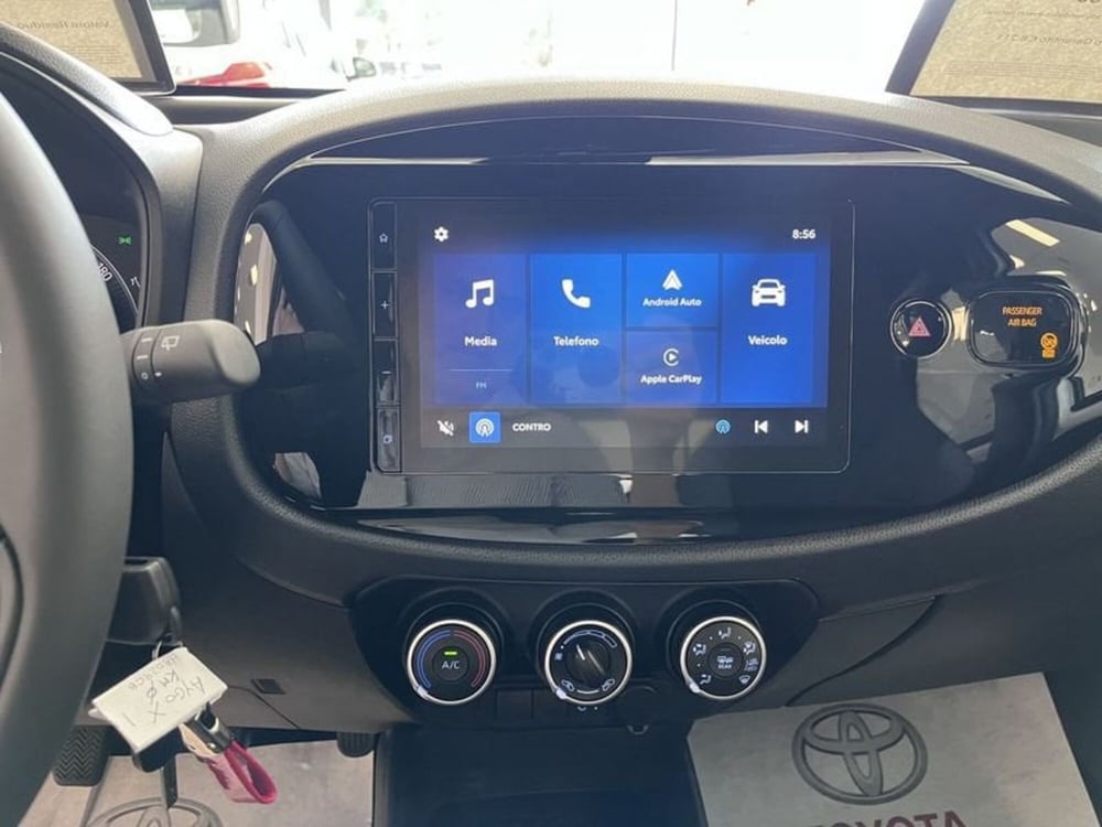 Toyota Aygo X nuova a Prato (11)