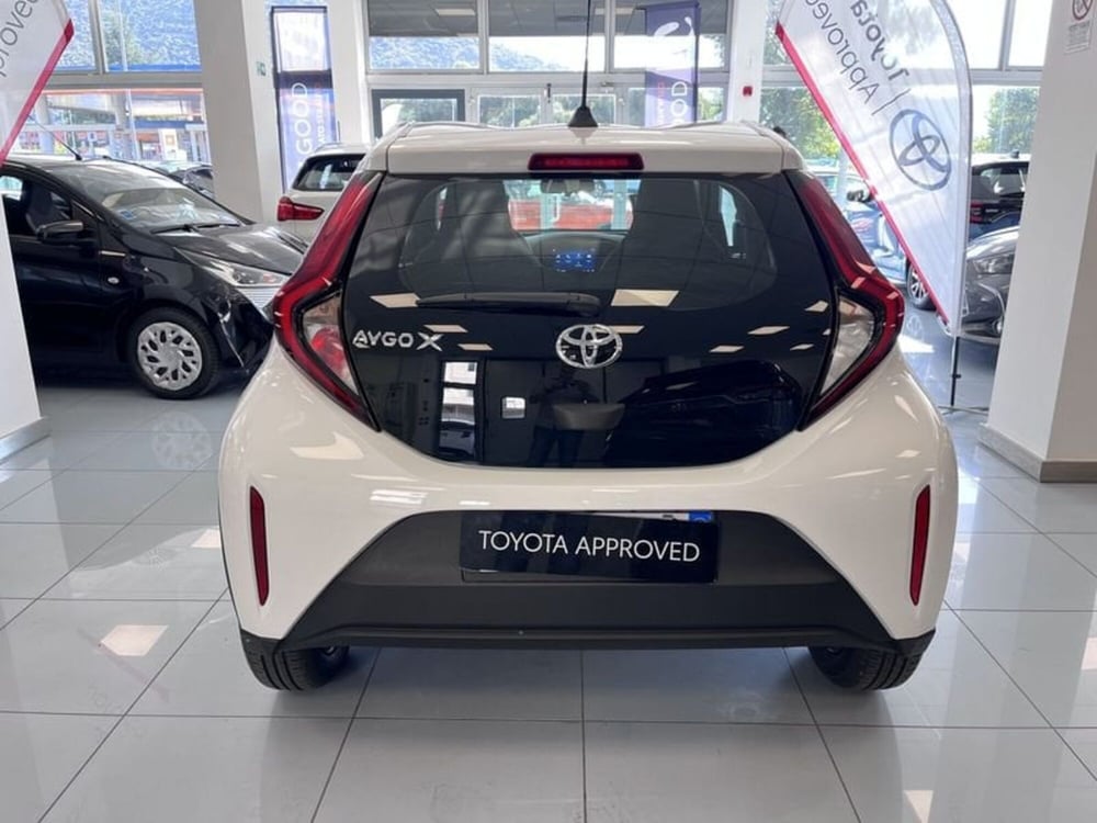Toyota Aygo X nuova a Prato (5)