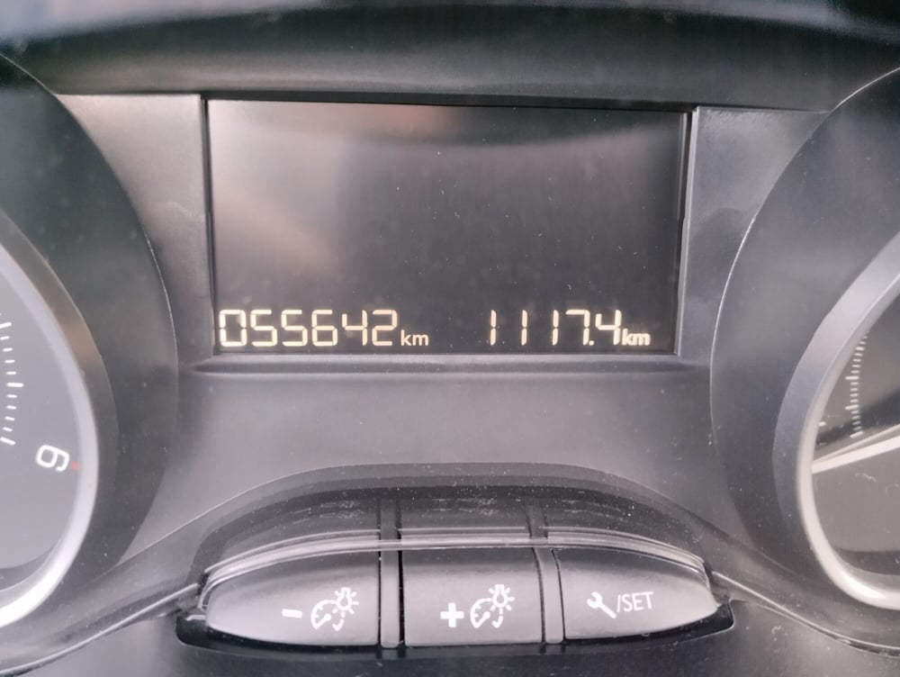 Peugeot 2008 usata a Asti (10)