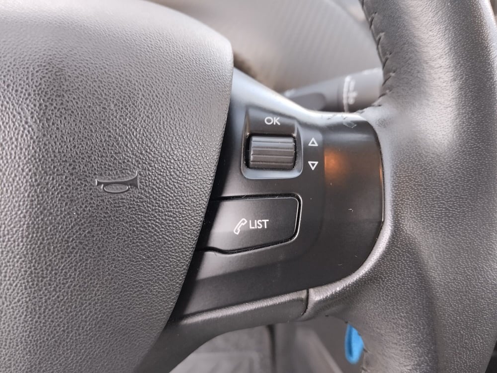 Peugeot 2008 usata a Asti (13)