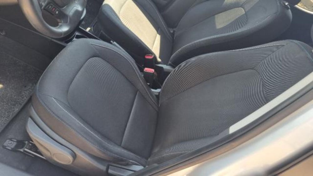 Hyundai i10 usata a Savona (11)