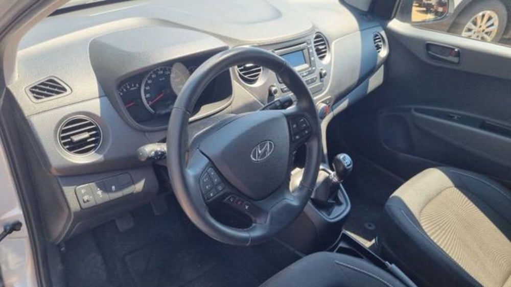 Hyundai i10 usata a Savona (12)