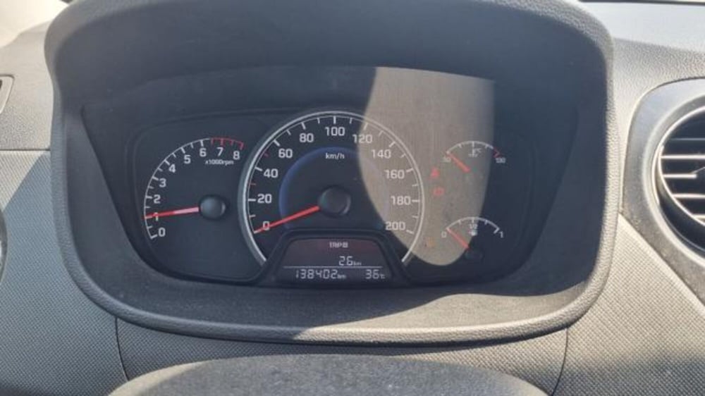 Hyundai i10 usata a Savona (4)