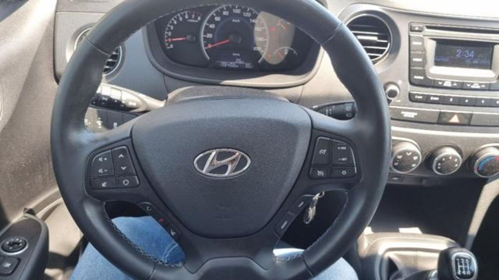 Hyundai i10 usata a Savona (7)