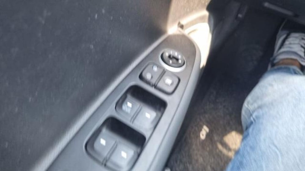 Hyundai i10 usata a Savona (8)