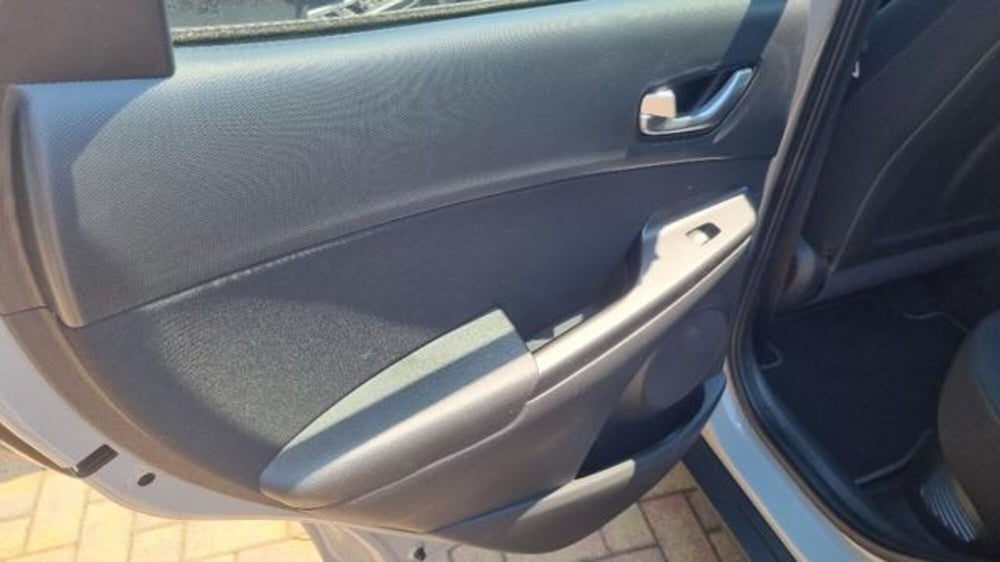Hyundai Kona usata a Savona (17)