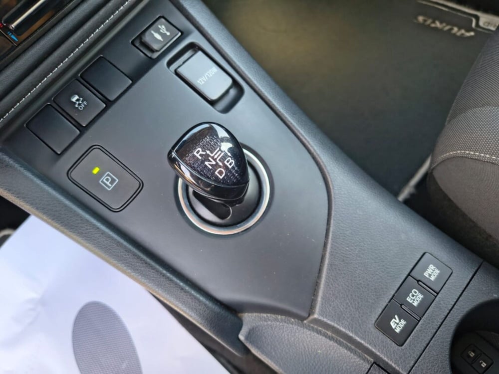 Toyota Auris Station Wagon usata a Firenze (12)