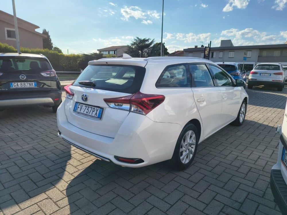 Toyota Auris Station Wagon usata a Firenze (4)