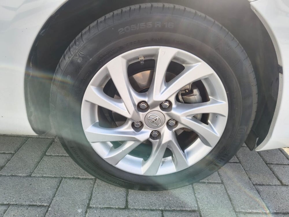 Toyota Auris Station Wagon usata a Firenze (7)