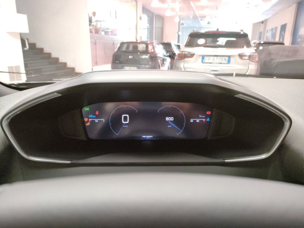 Peugeot 2008 nuova a Ascoli Piceno (18)