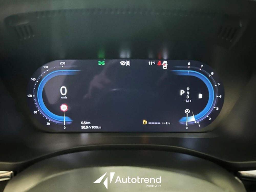 Volvo XC60 usata a Bari (12)