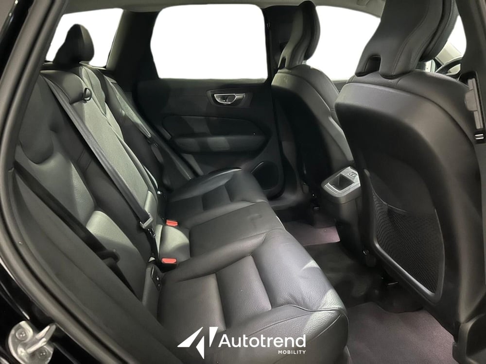 Volvo XC60 usata a Bari (20)