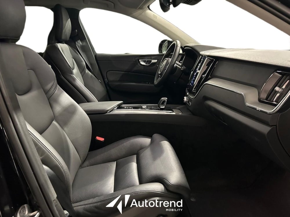 Volvo XC60 usata a Bari (7)