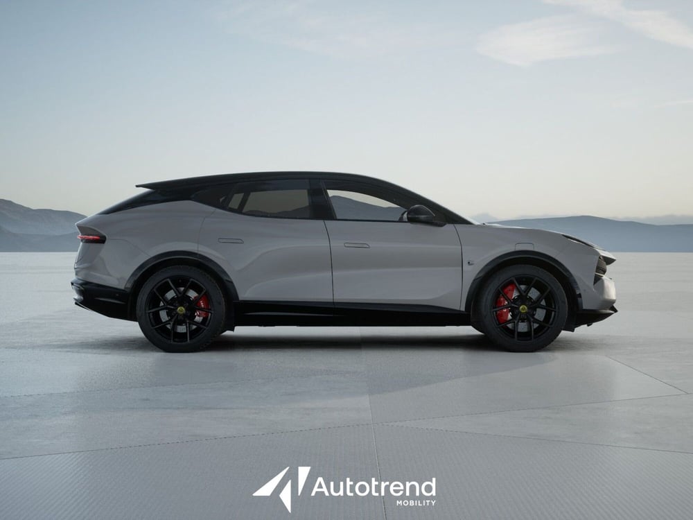 Lotus Eletre nuova a Bari (6)
