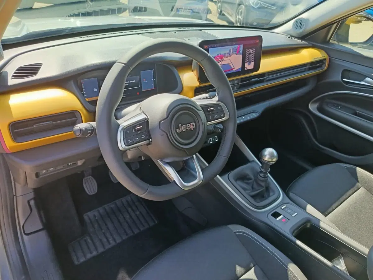 Jeep Avenger nuova a Alessandria (17)