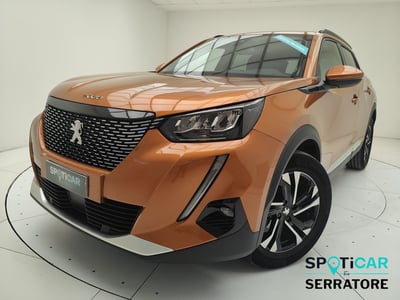 Peugeot 2008 1.2 puretech Active s&amp;s 100cv del 2021 usata a Erba