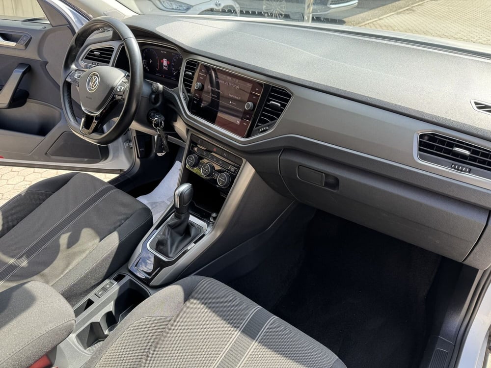 Volkswagen T-Roc usata a Como (6)