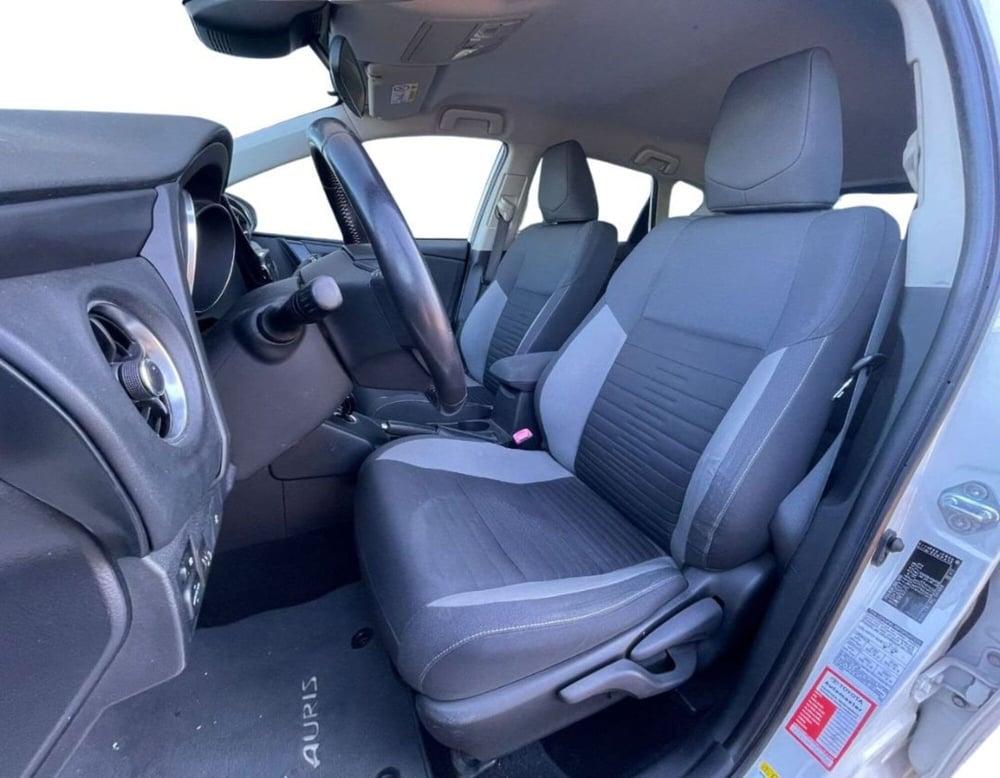 Toyota Auris usata a Rovigo (13)