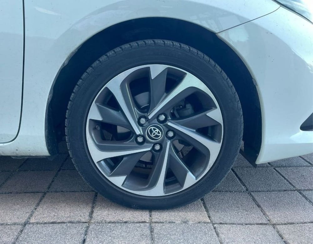 Toyota Auris usata a Rovigo (15)