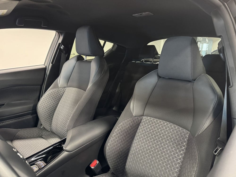 Toyota Toyota C-HR usata a Brescia (14)