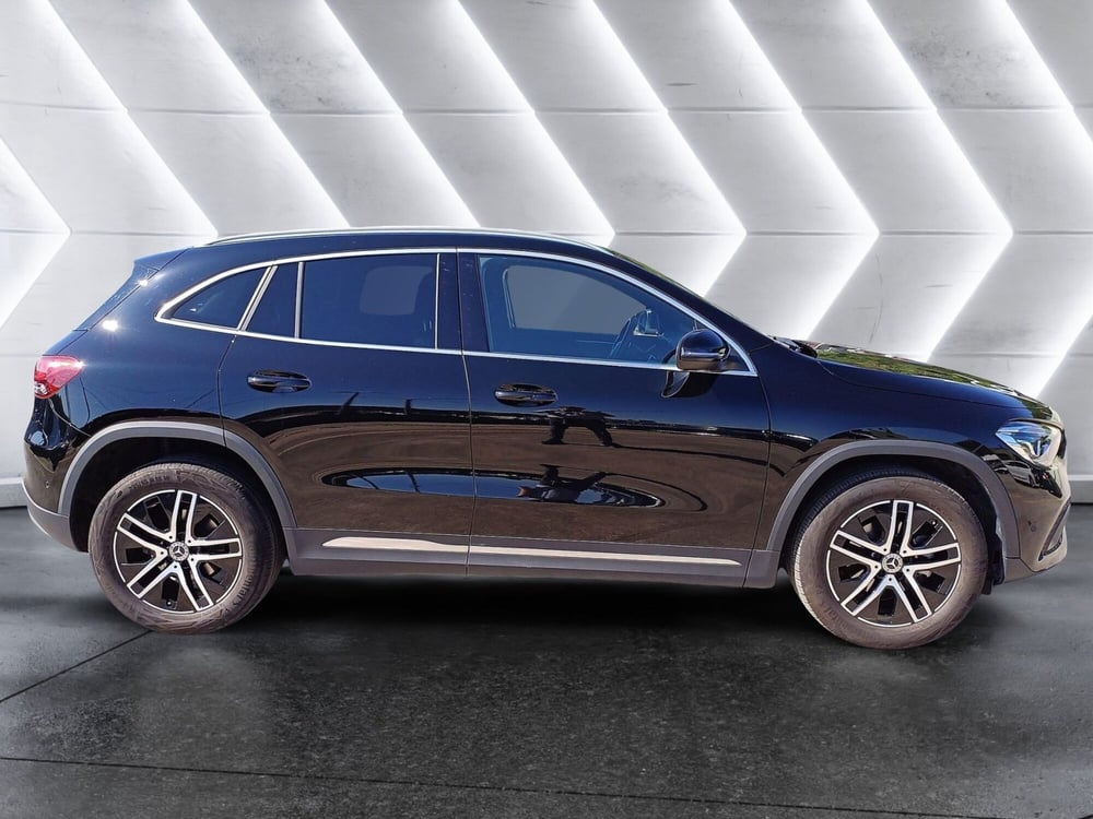 Mercedes-Benz GLA SUV usata  (4)