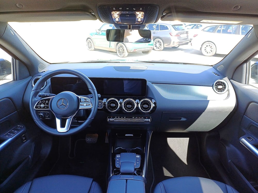 Mercedes-Benz GLA SUV usata  (8)