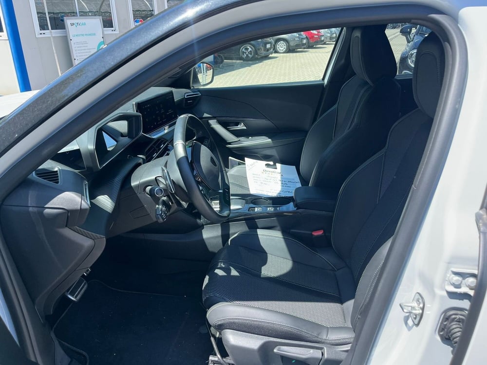 Peugeot 2008 usata a Milano (11)