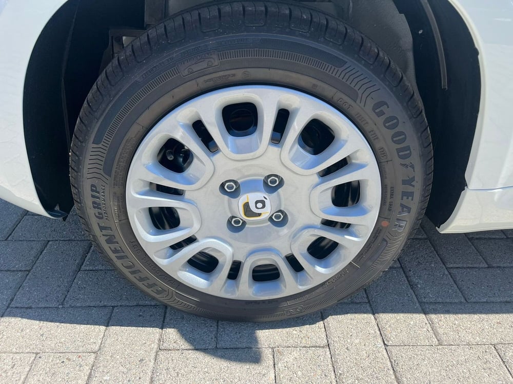 Fiat Panda Cross nuova a Milano (11)