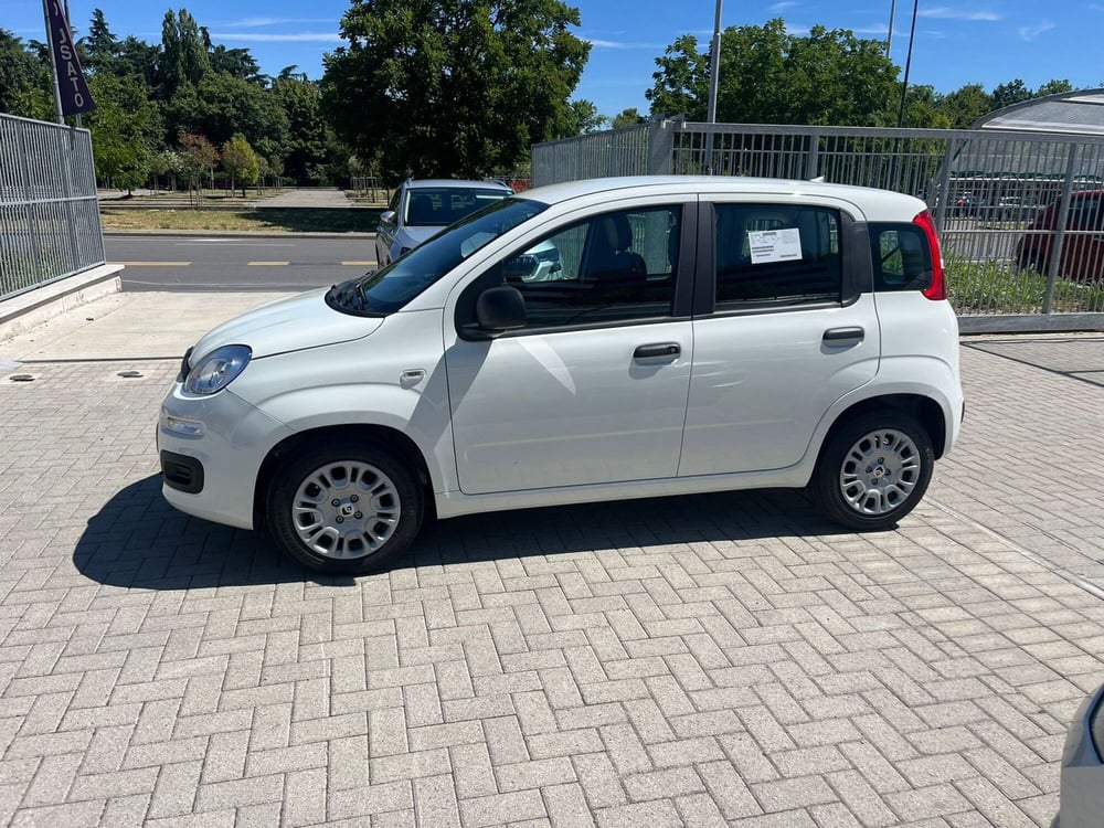 Fiat Panda Cross nuova a Milano (4)