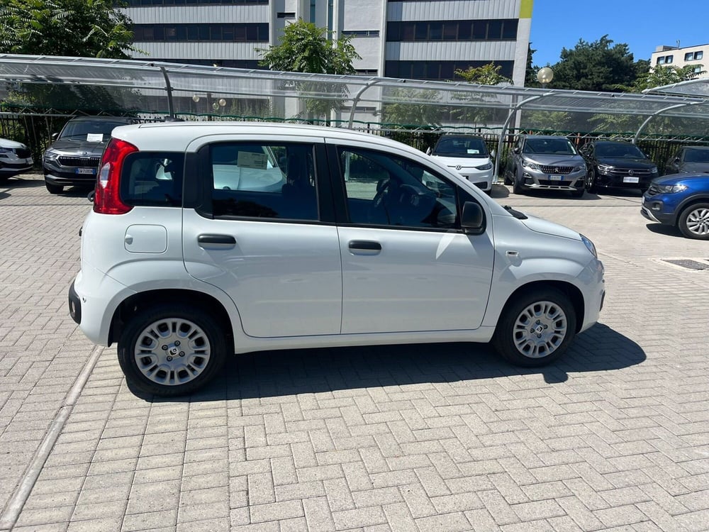 Fiat Panda Cross nuova a Milano (5)