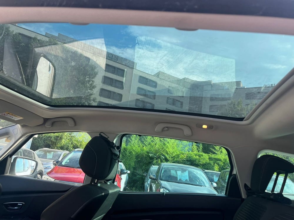 Renault Grand Scénic usata a Milano (10)