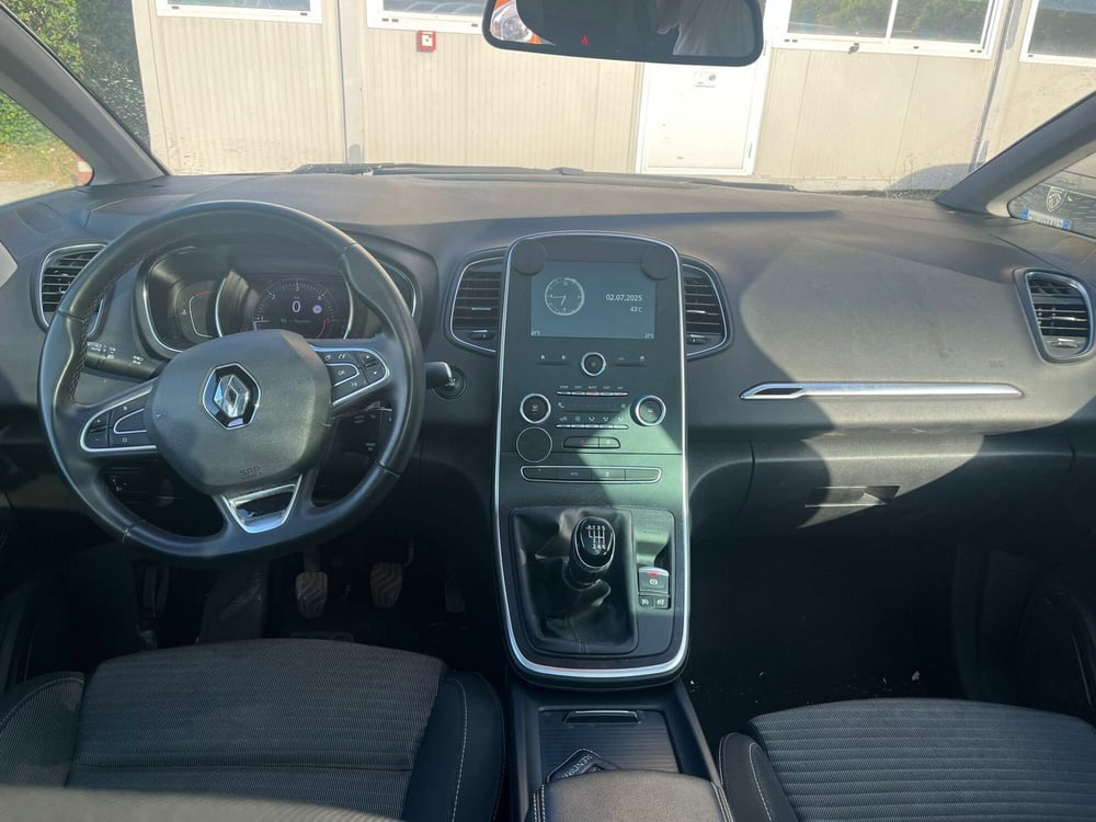 Renault Grand Scénic usata a Milano (15)
