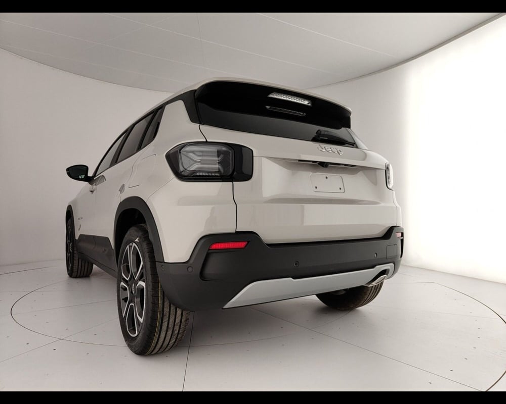 Jeep Avenger nuova a Napoli (7)