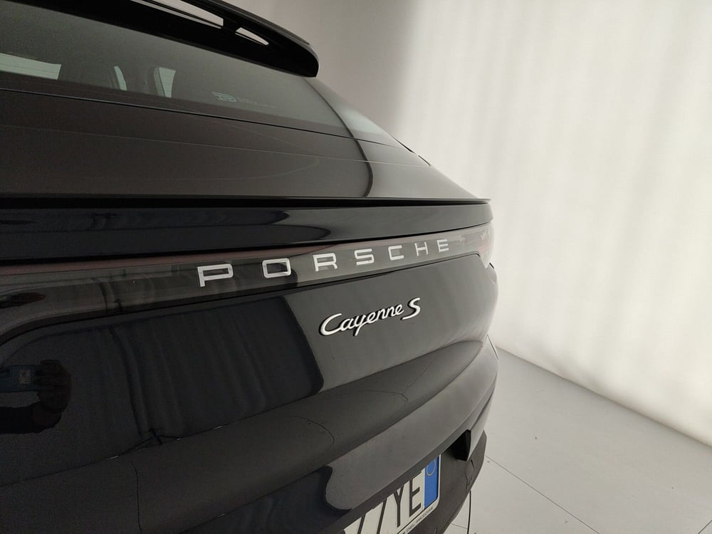 Porsche Cayenne usata a Caserta (10)
