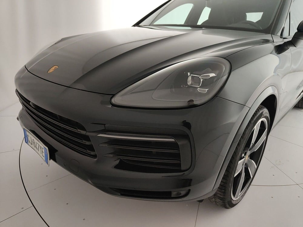 Porsche Cayenne usata a Caserta (13)