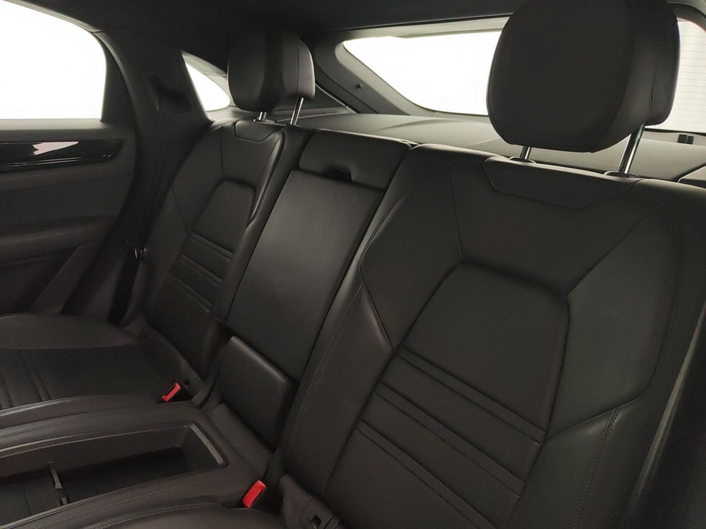 Porsche Cayenne usata a Caserta (20)