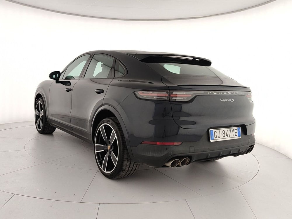 Porsche Cayenne usata a Caserta (4)