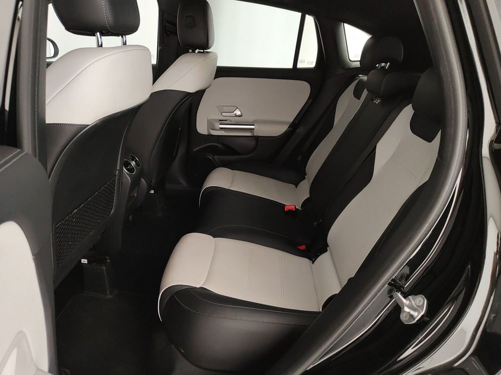 Mercedes-Benz GLA SUV usata a Caserta (18)