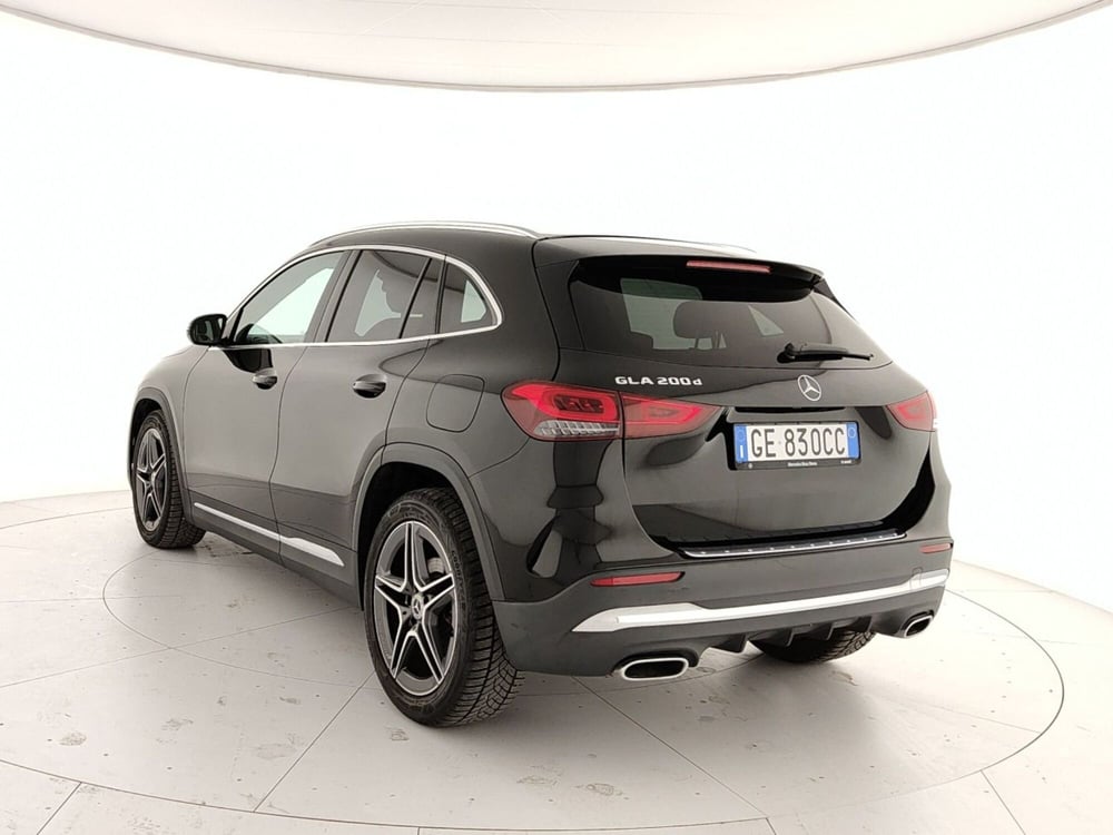 Mercedes-Benz GLA SUV usata a Caserta (4)