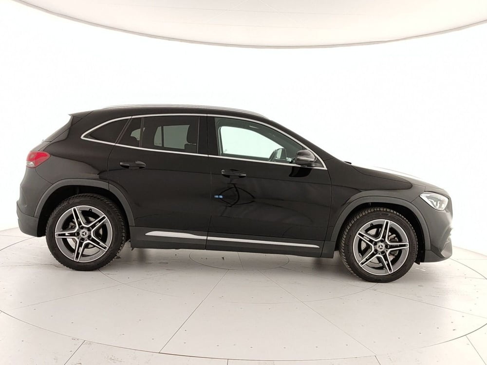 Mercedes-Benz GLA SUV usata a Caserta (7)