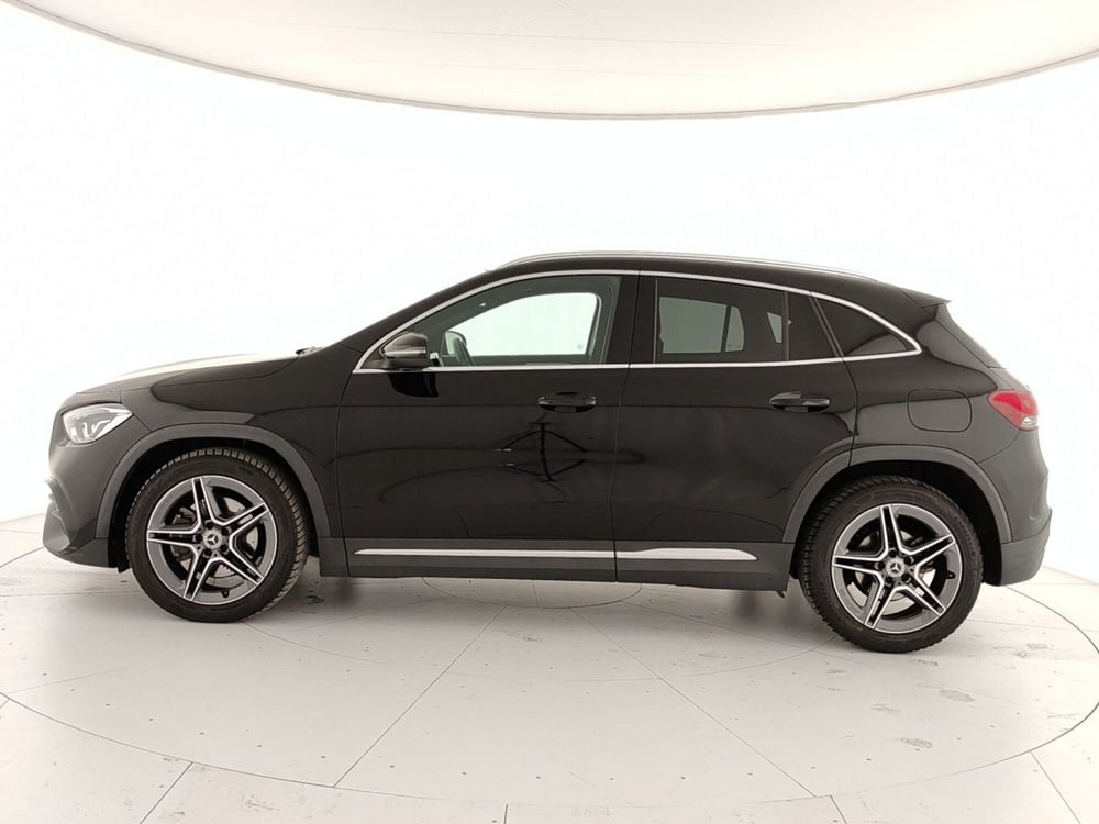 Mercedes-Benz GLA SUV usata a Caserta (8)
